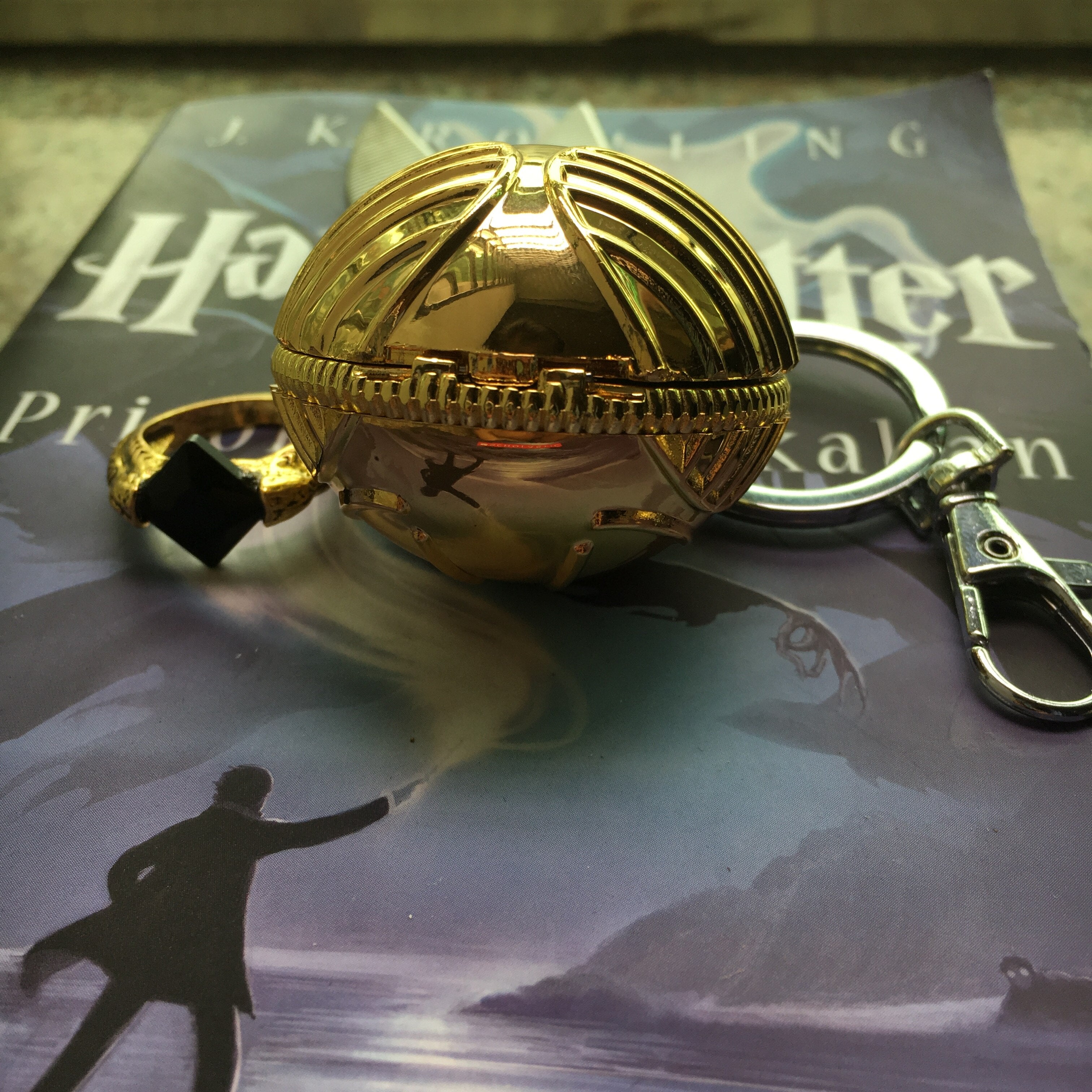 Halloween Cos Game Golden Snitch Keychain Necklace Resurrection Stone Ring Set Used As Proposal Ring Box Birthday Gift Secondary image