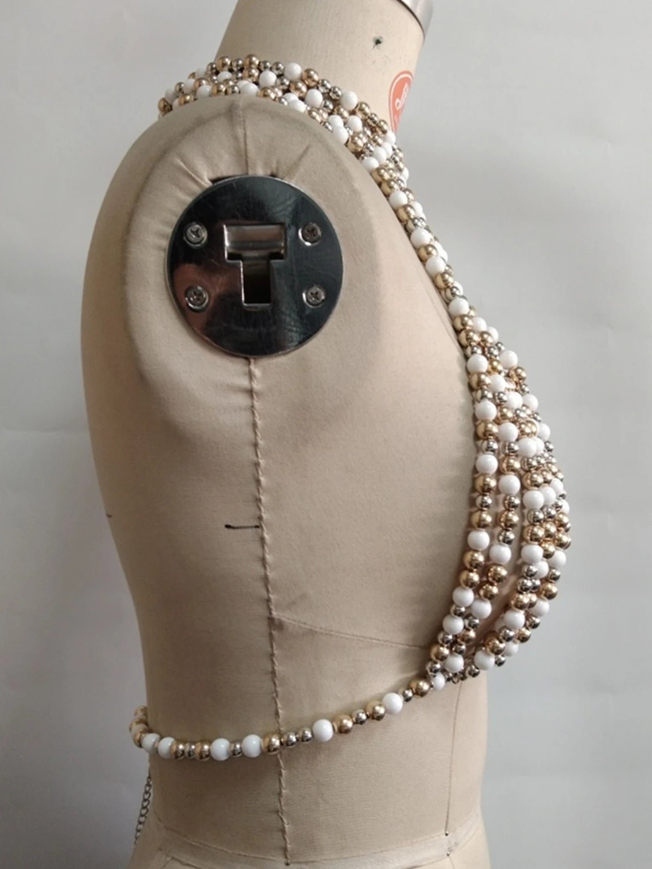 Valencia Pearl Cascade Festival Top