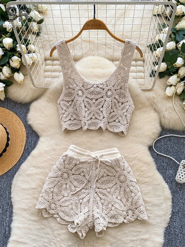 Florienne Crochet Floral Crop Top & Wide-Leg Shorts Two-piece