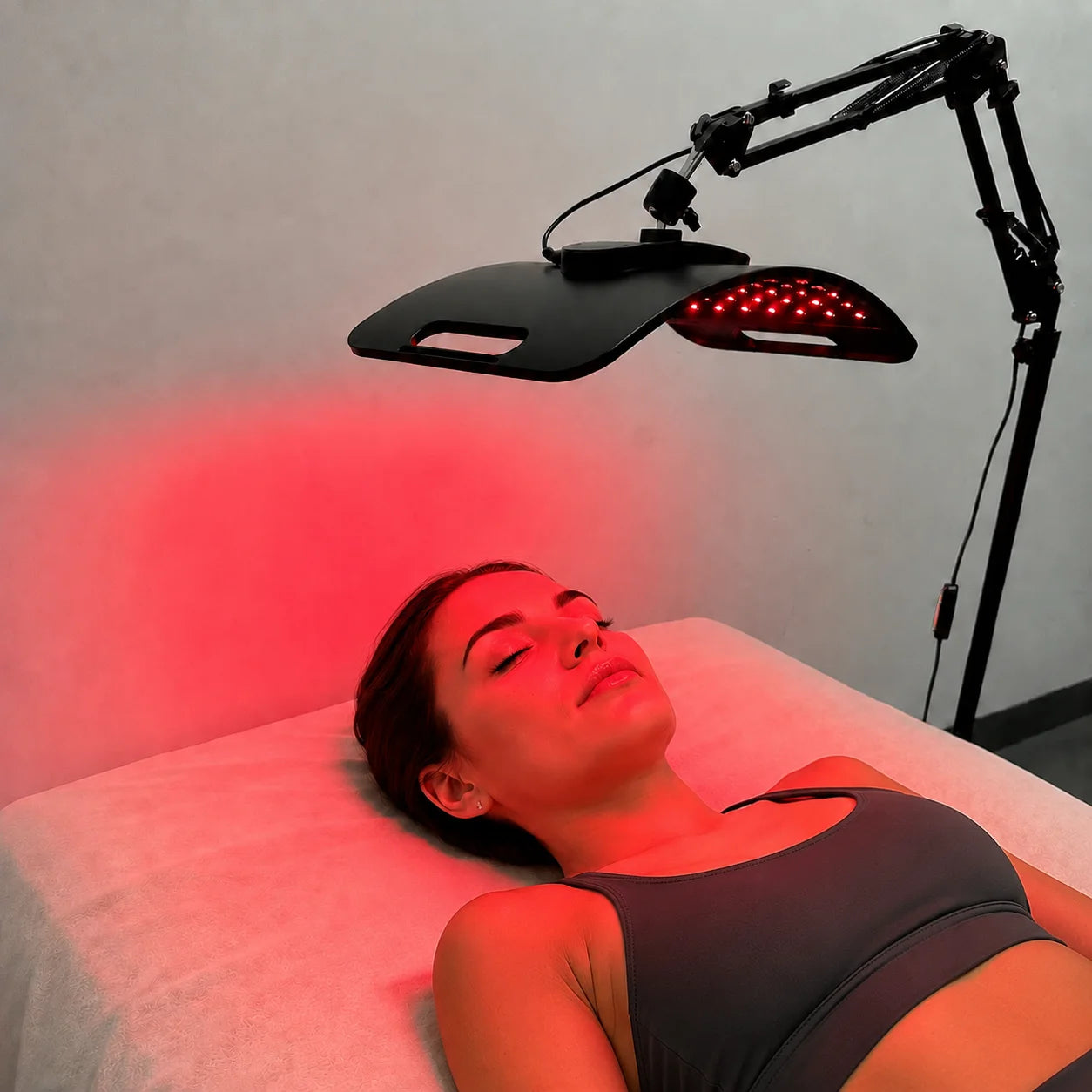 Red Light Lamp For Face and Body Home Use 660nm 850nm Near Infrared Light Panel Device with Adjustable Stand with Timer Main image