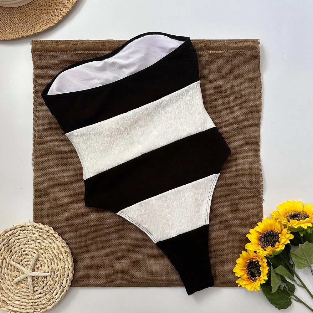 Sexy Stripe Strapless One Piece Swimsuit 2026 New Swimwear Women Swimsuit Bathing Suit Beachwear Monokini Female Swimming Suits