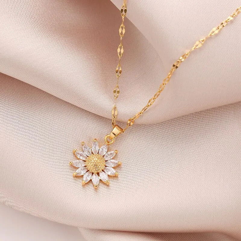 Delia Zirconia Flower Pendant Necklace Secondary image
