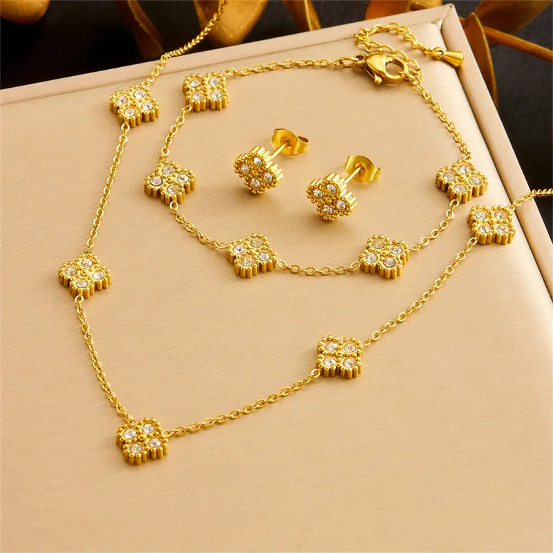 Thessia Golden Flower Zircon Jewelry Collection Main image