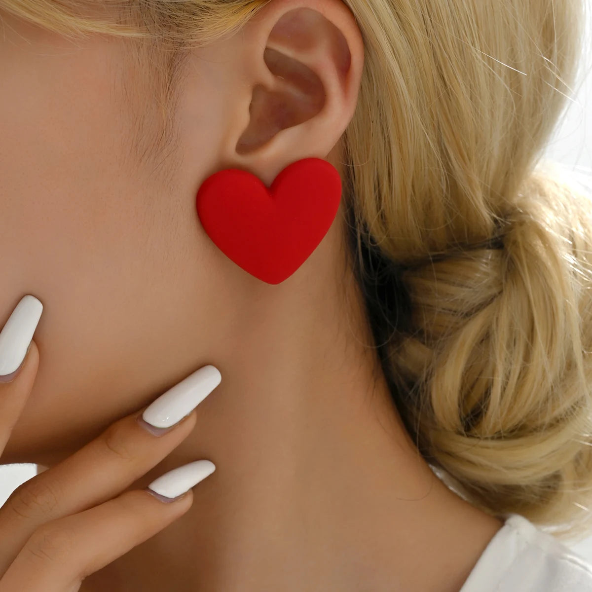 Amorette Heart Stud Earrings Main image