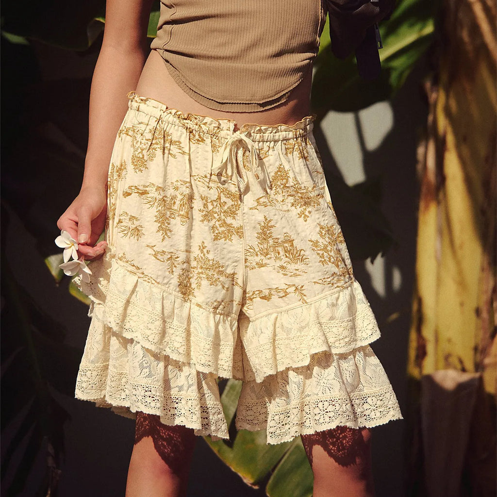 hirigin Women Boho Vintage Printed Lace Ruffle Shorts Elastic Drawstring Waist Flowy Casual Shorts Summer Vacation Streetwear