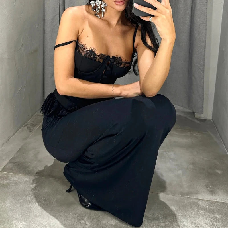 Monique Lace Sleeveless Blouse One-piece