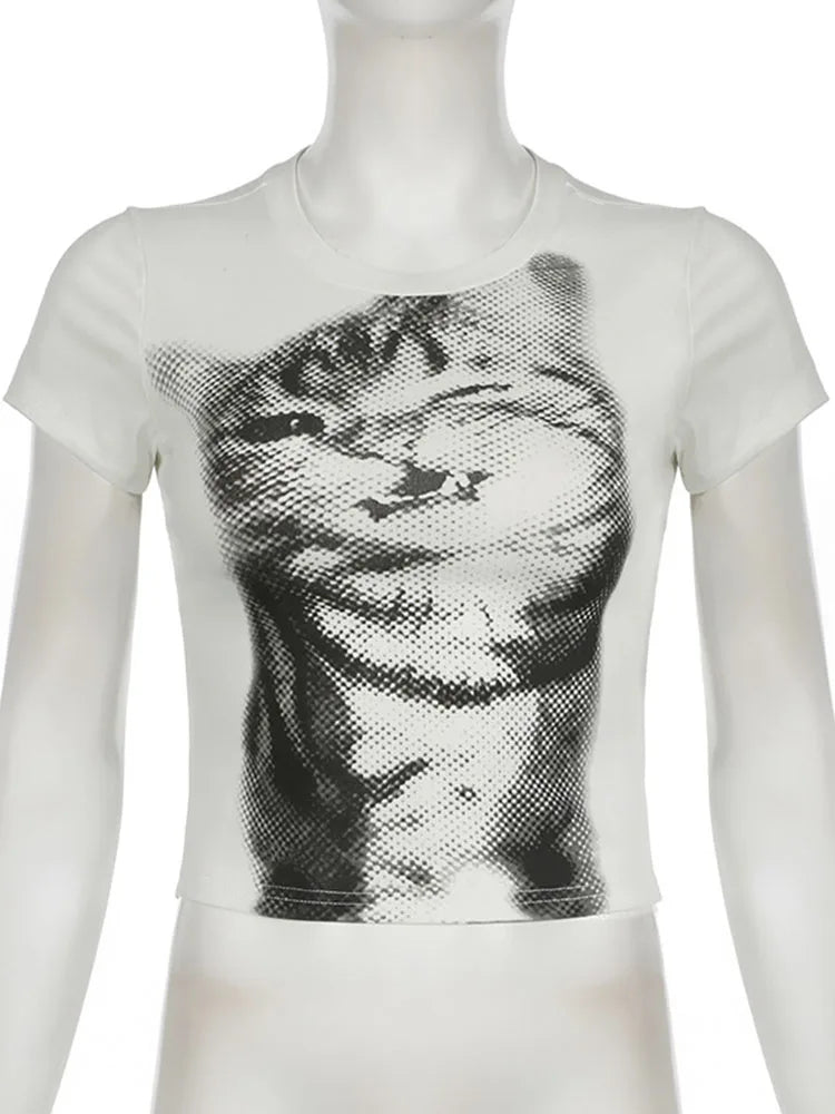 Yuki Graphic Crop Tee