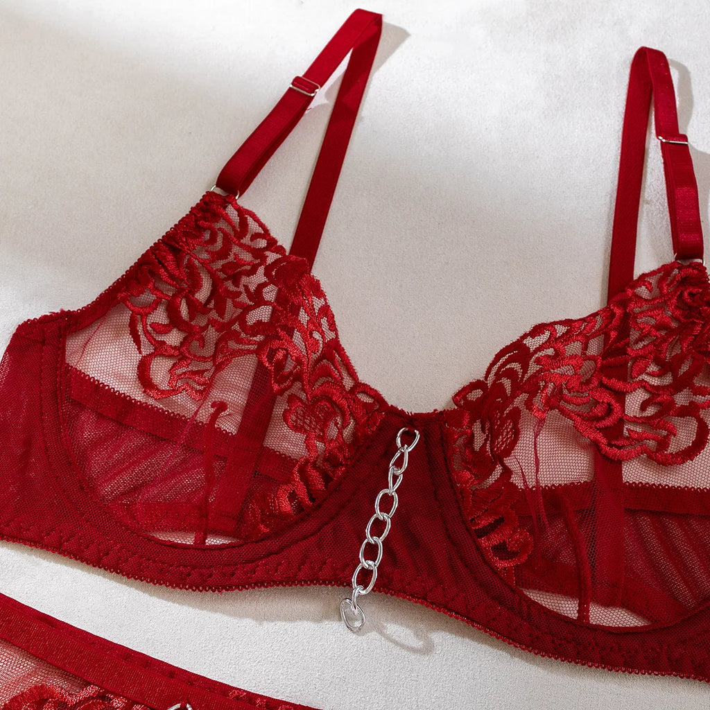 Oriane Floral Embroidered Chain-Trim Garter Lingerie Set