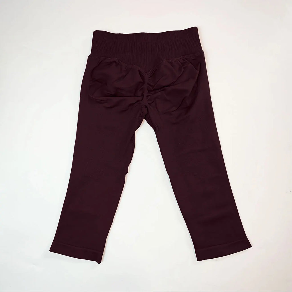 Selene Seamless Scrunch-Butt Yoga Capri Leggings Activewear One-piece