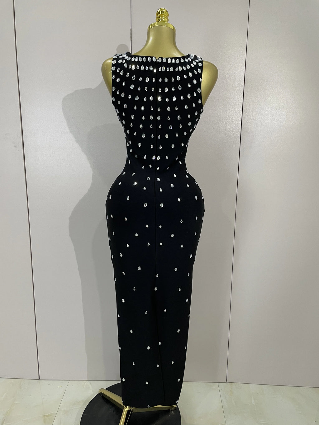 Tahlia Diamond Square-Neck Bandage Maxi Dress
