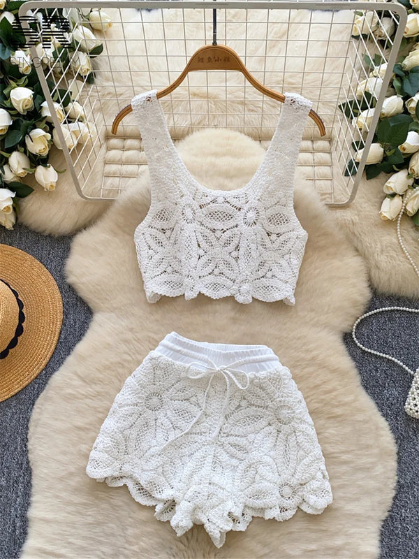 Florienne Crochet Floral Crop Top & Wide-Leg Shorts Two-piece