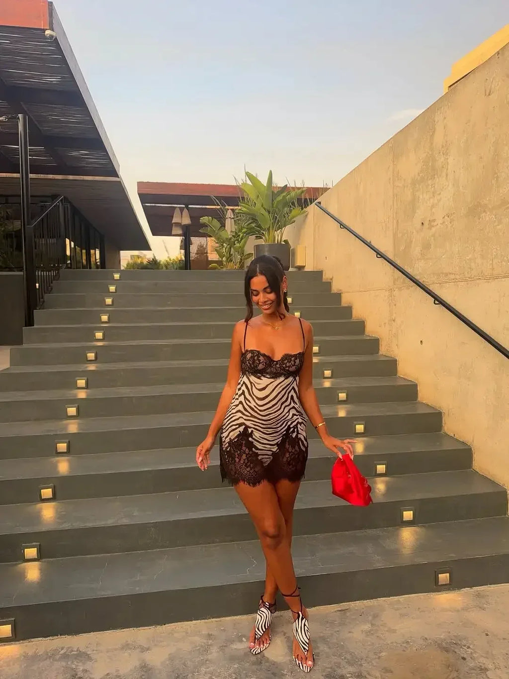 Sexy Zebra Print Lace Trim Dress Women Chic V-neck Spaghetti Strap Irregular Hem Slip Slim Short Dresses 2026 Lady Party Wear