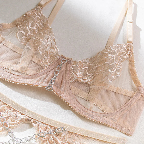 Oriane Floral Embroidered Chain-Trim Garter Lingerie Set