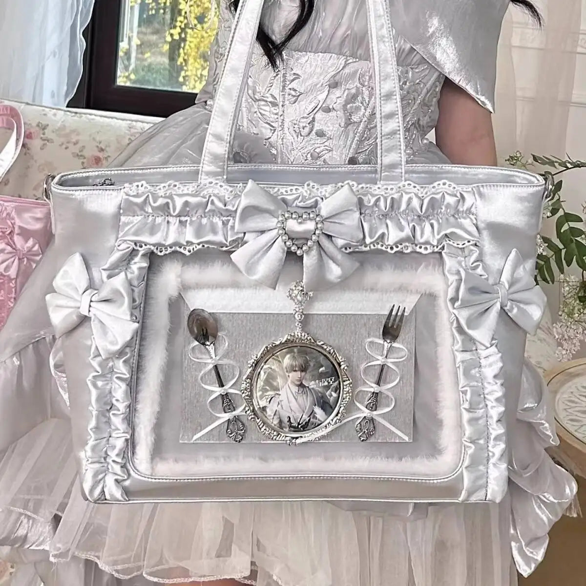 Mika Bow-Lace Ita Display Bag