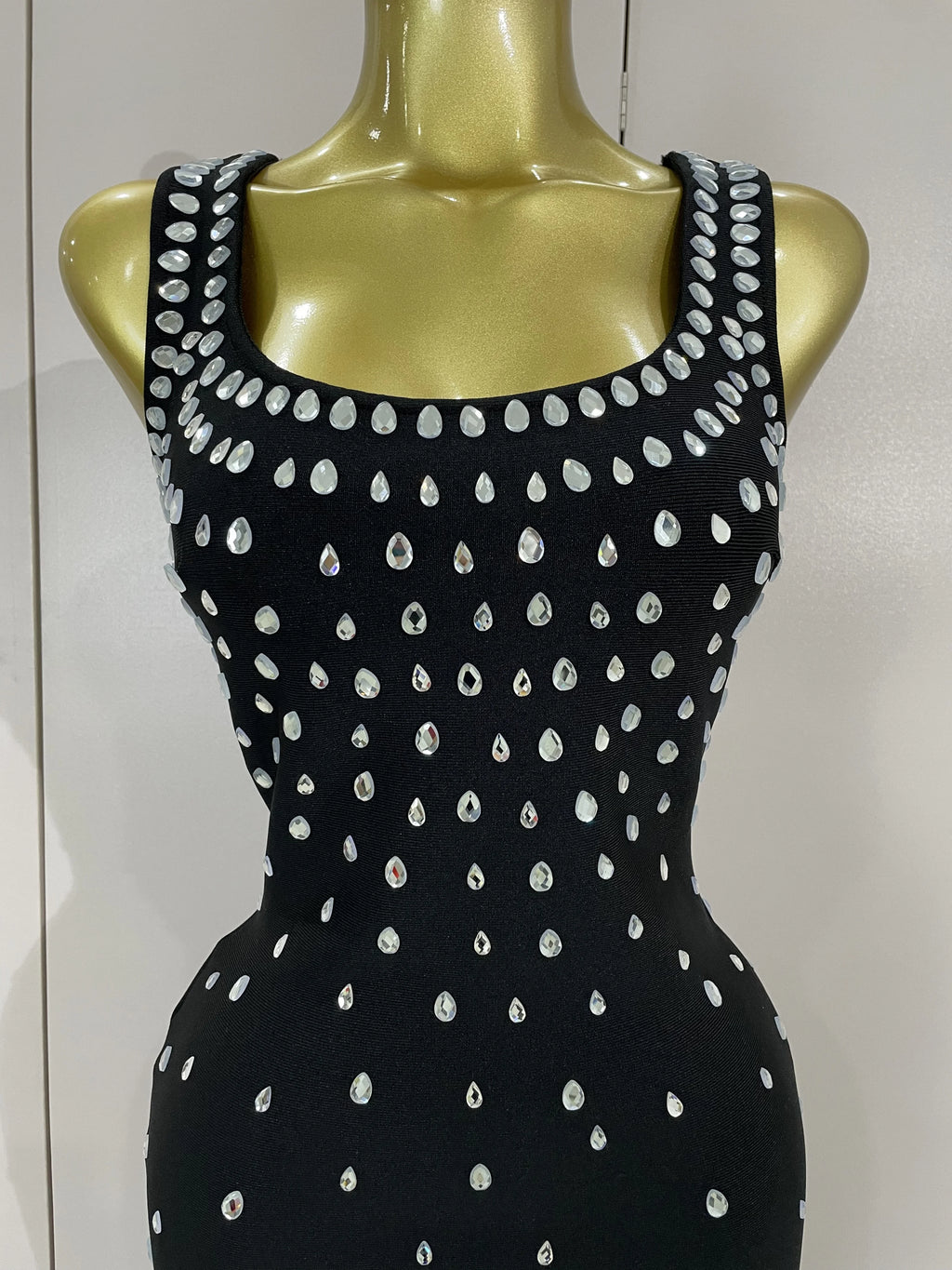 Tahlia Diamond Square-Neck Bandage Maxi Dress