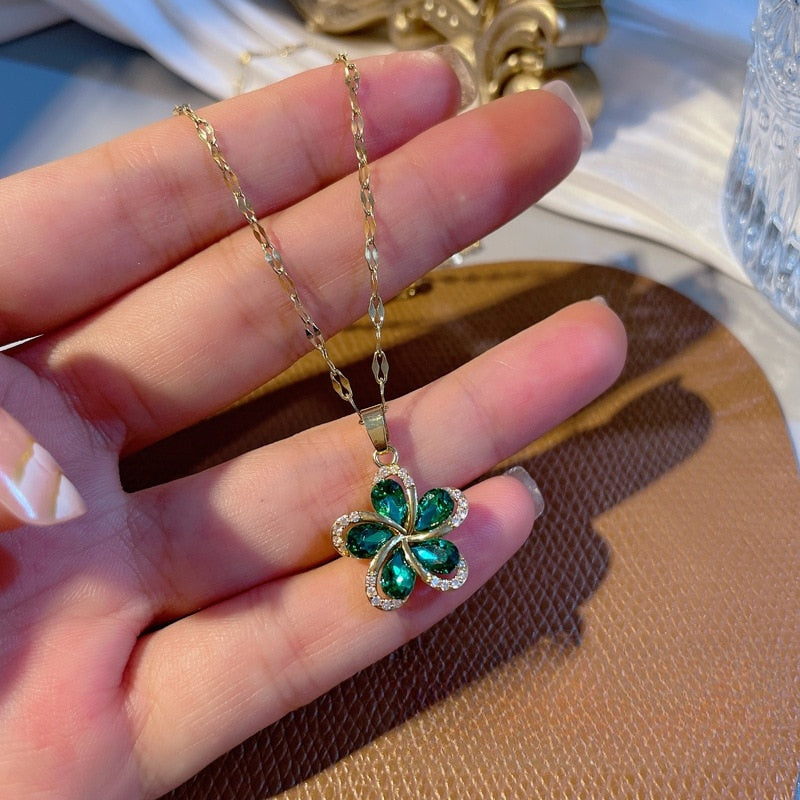 Fleur Green Zircon Flower Pendant Necklace