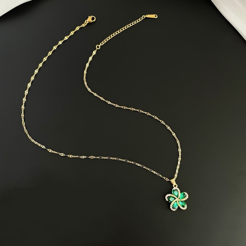 Fleur Green Zircon Flower Pendant Necklace