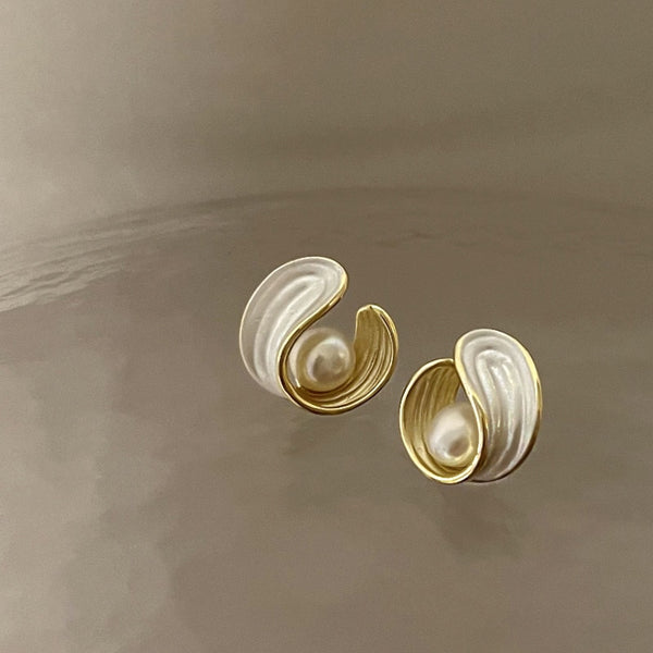 Marina Pearl Fishtail Stud Earrings