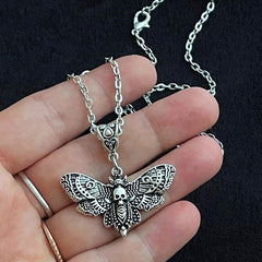 Exquisite skull moth necklace retro death moth necklace personality trend hip hop butterfly gothic pendant gift