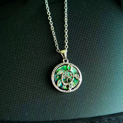 Fashion, lively, cute turtle animal necklace, lucky longevity turtle, safe pendant to protect the family, gifts for relatives an