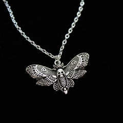 Exquisite skull moth necklace retro death moth necklace personality trend hip hop butterfly gothic pendant gift