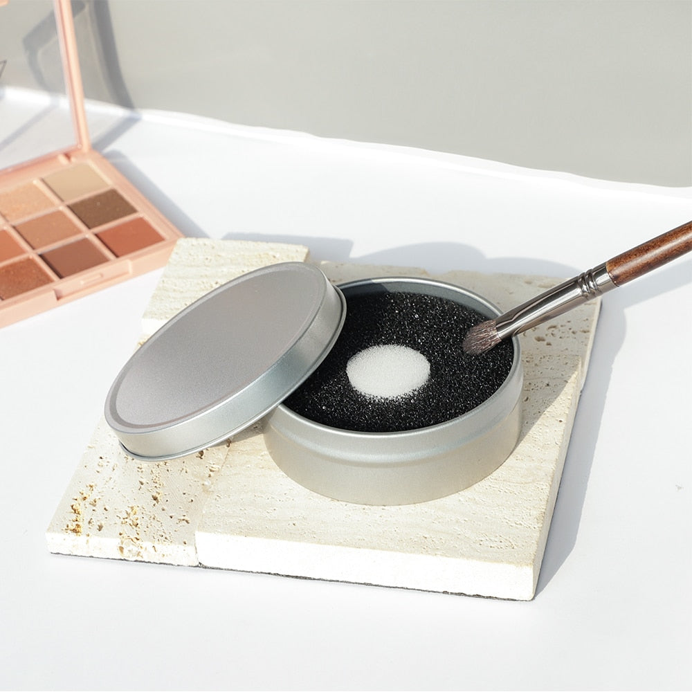 Makeup Brush Dry Cleaner Box Main image