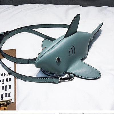 Funny Shark Shaped Women Shoulder Messenger Bag Cartoon Chain Lady Hand Bags PU leather Phone Bag Crossobdy Bags Bolsas Feminina