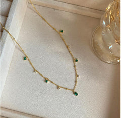Retro Emerald Inlaid Rhinestone Necklace