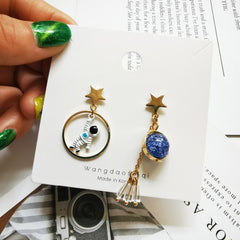 Creative Cute Design Universe Planet Star Astronaut Tassel Drop Earrings For Women Girls Hollow Circle Crystal Pendant Jewelry
