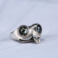 Cute Tongue Twisting Frog Ring