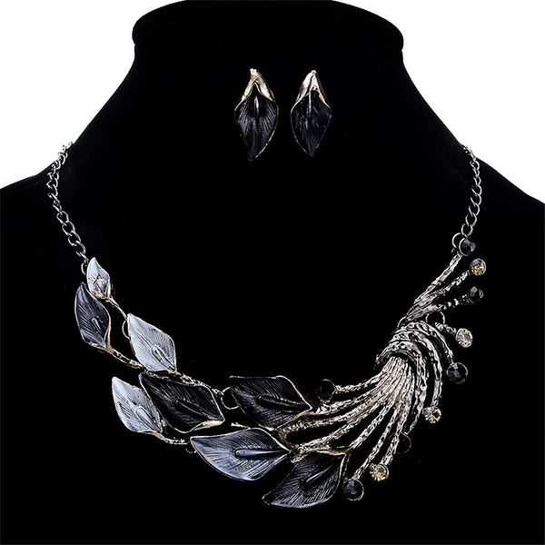 Valencia Geometric Tassel Jewelry Set