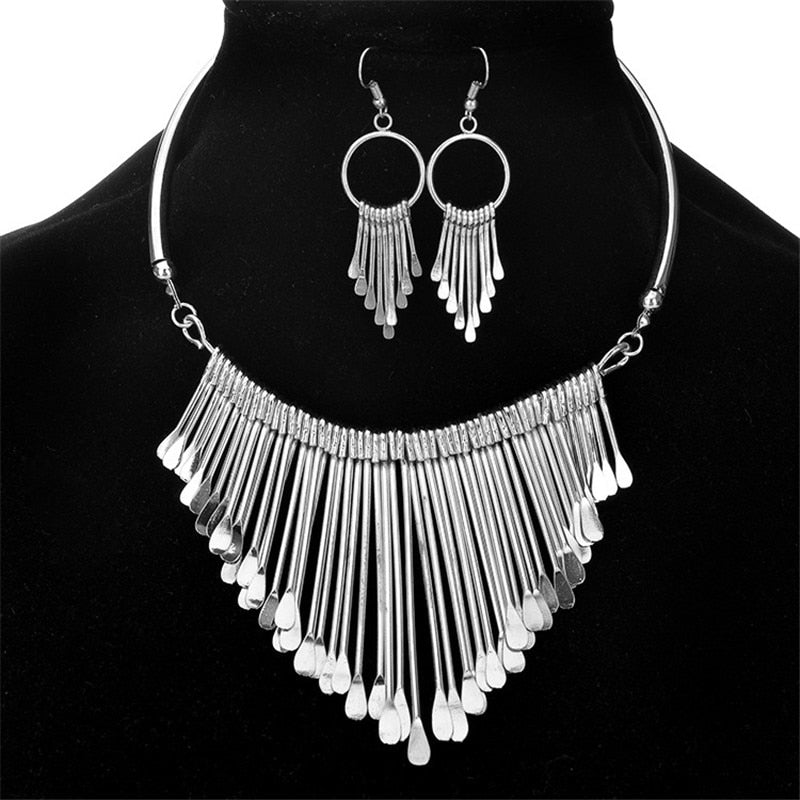 Valencia Geometric Tassel Jewelry Set