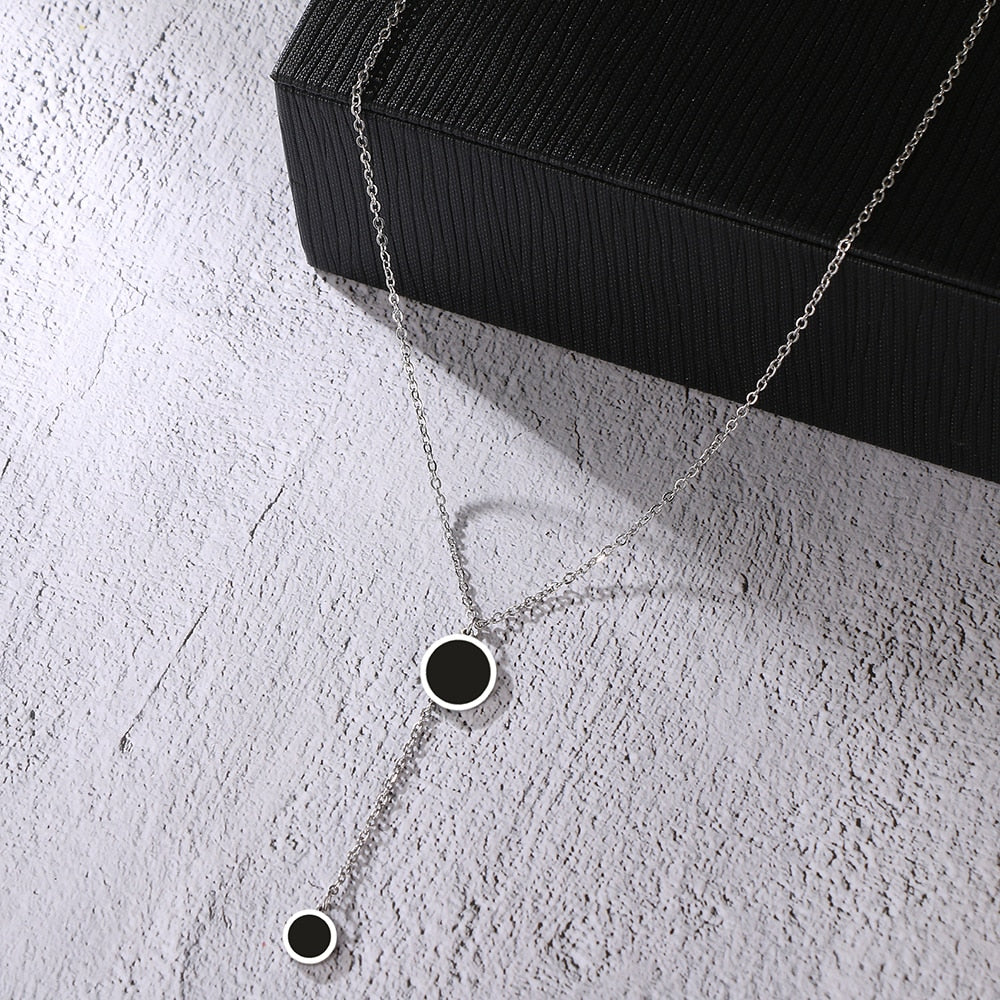 Round Minimalist Light Luxury Necklace