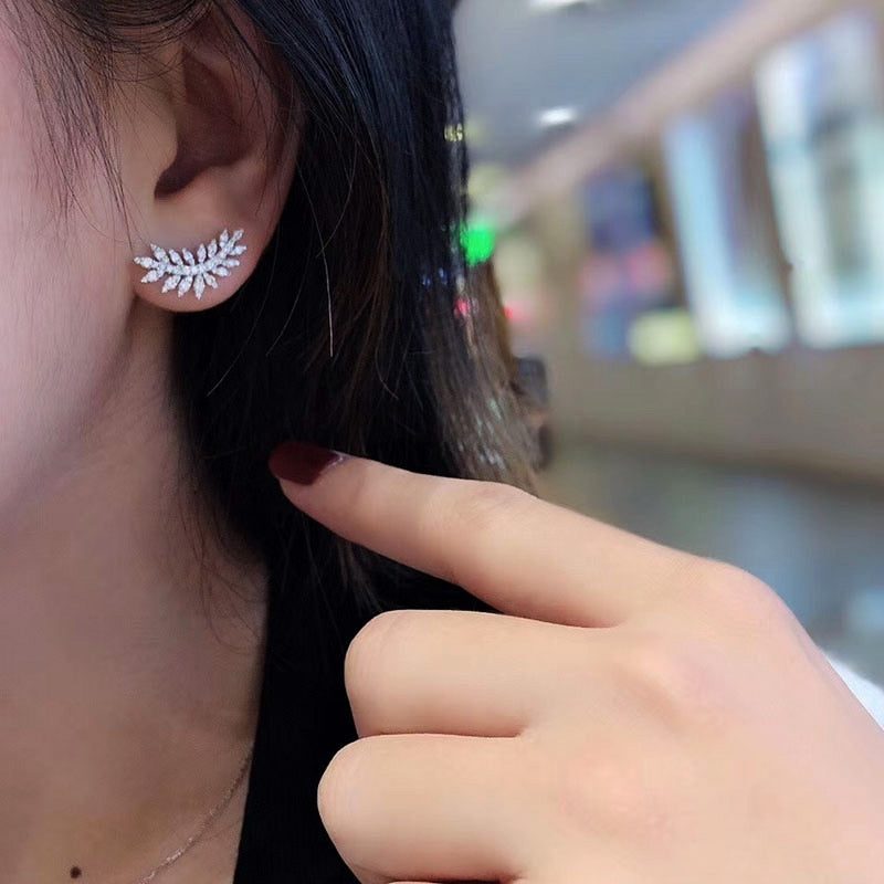 Huitan Small Fresh Leaves Earrings with CZ Stone Aesthetic Jewelry for Women Silver Color Fashion Earrings Wedding Accessories