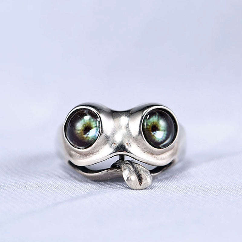 Cute Tongue Twisting Frog Ring