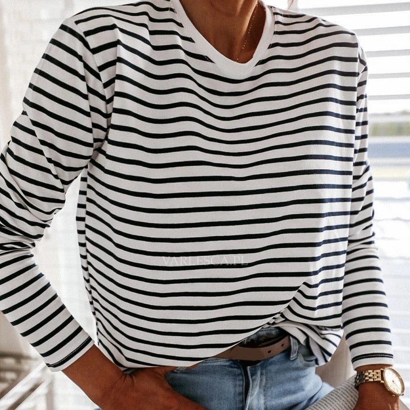 Women Black And White Stripes O Neck Casual Tops Long Sleeve Loose Pullover T-shirt 2021 Srping New Fashion Korea Shirt