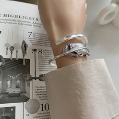 Distressed Thai Silver Simple Big Feather Open Bracelet Jewelry