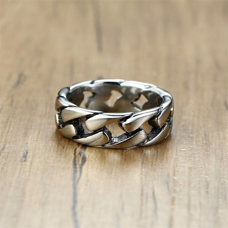 Graceful Grace: The Stylish Steel Ring Cuban link