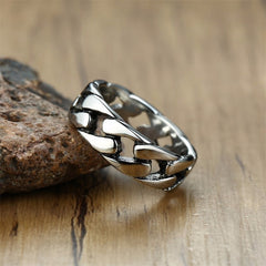 Graceful Grace: The Stylish Steel Ring Cuban link