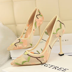 Embroidery pointed toe high heels Sexy cut-out pumps shoes