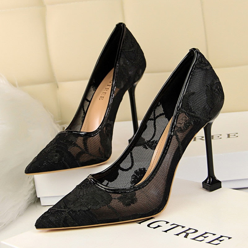 Embroidery pointed toe high heels Sexy cut-out pumps shoes