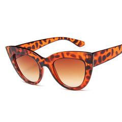 Vintage Black Cat Eye Sunglasses for Women