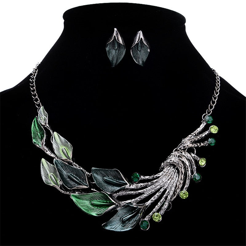 Valencia Geometric Tassel Jewelry Set