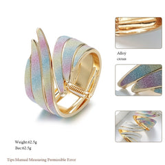 Unique Design Metal Cuff Gold Color Feather Width Charm Bangle