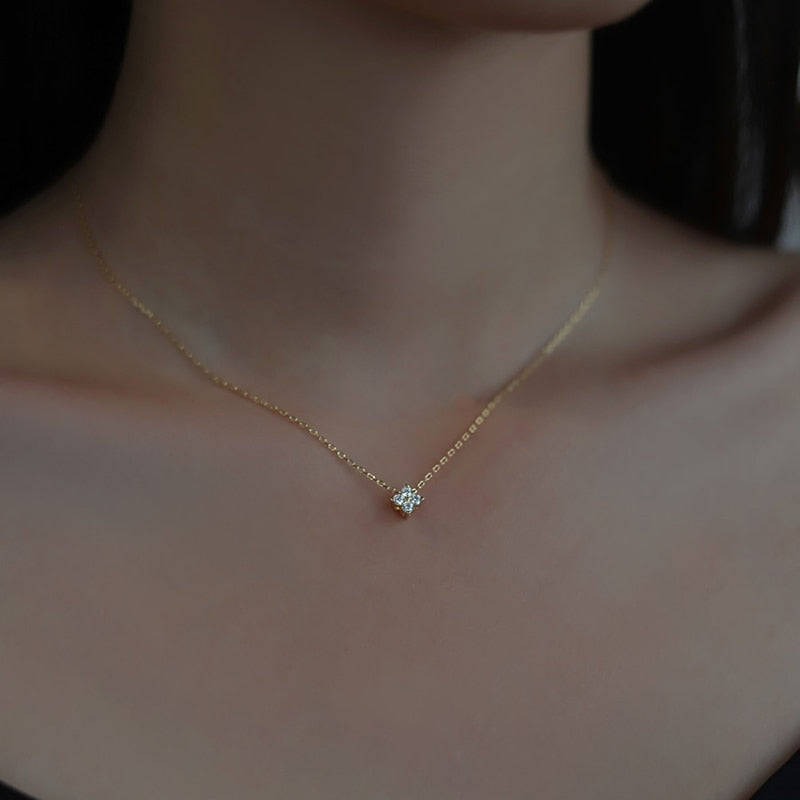French Cute Four-Leaf Flower Pendant Necklaces