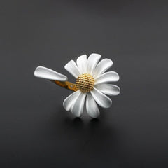 Cute Small Daisy Flower Stud Earrings Sweet Statement Asymmetrical Earrings