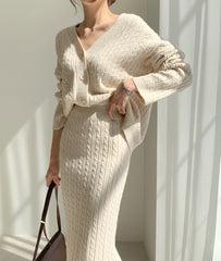 V-necked hemp pattern knitted cardigan sweater with high waist bag butt skirt two-piece suit