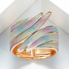Unique Design Metal Cuff Gold Color Feather Width Charm Bangle