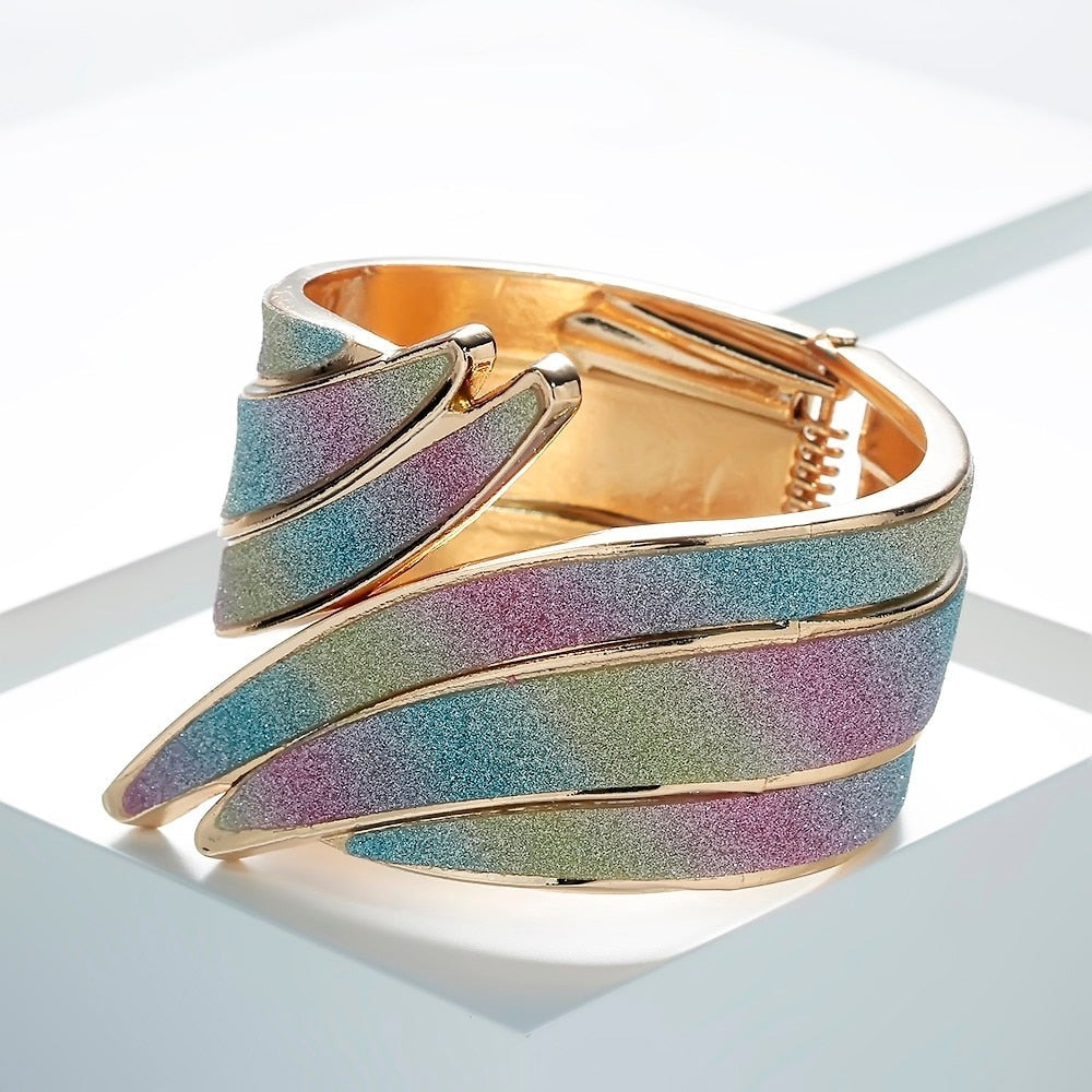 Unique Design Metal Cuff Gold Color Feather Width Charm Bangle