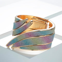 Unique Design Metal Cuff Gold Color Feather Width Charm Bangle